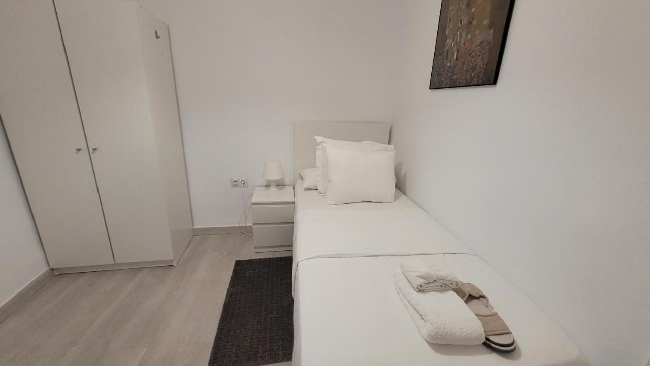 Apartaments B O D Collblanc L’Hospitalet de Llobregat Exterior foto